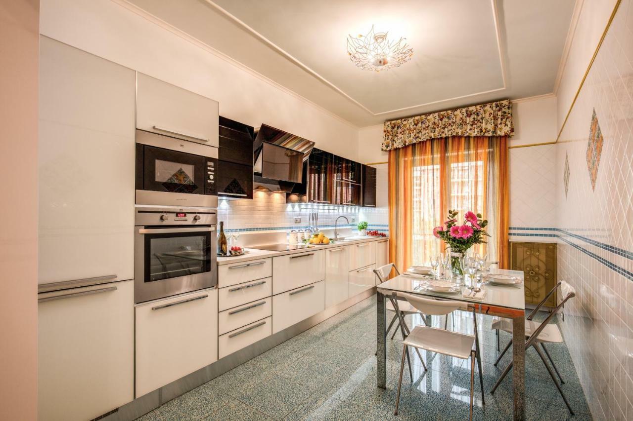 Domus Vittoria - The Luxury Quintessence Apartment Sorrento Bagian luar foto