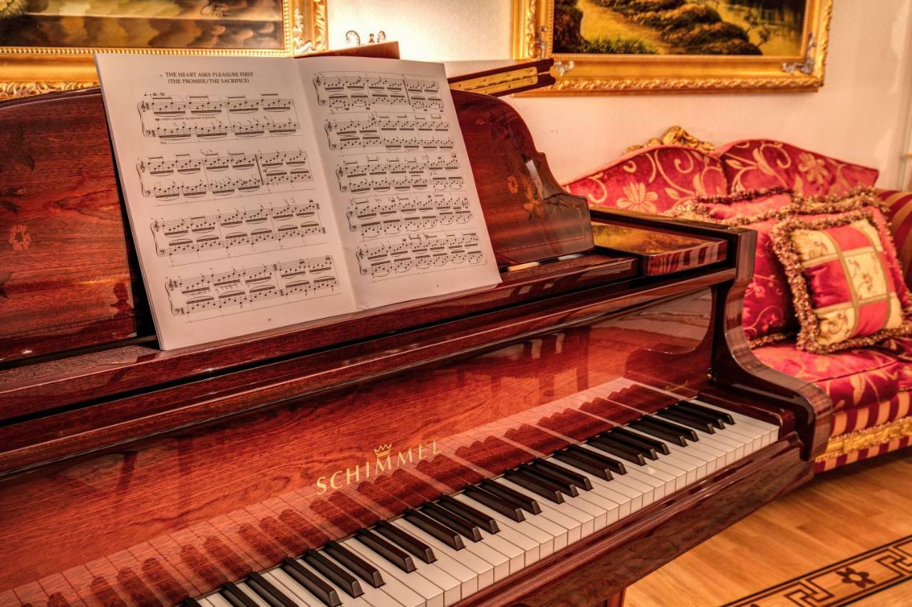 Domus Vittoria - The Luxury Quintessence Apartment Sorrento Bagian luar foto