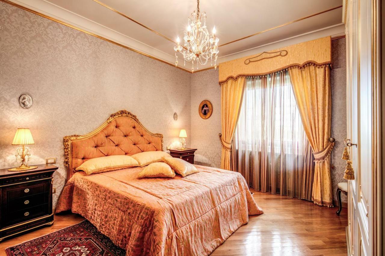 Domus Vittoria - The Luxury Quintessence Apartment Sorrento Bagian luar foto