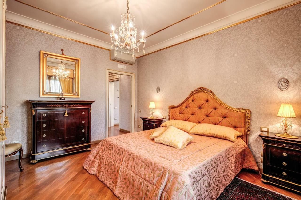 Domus Vittoria - The Luxury Quintessence Apartment Sorrento Bagian luar foto