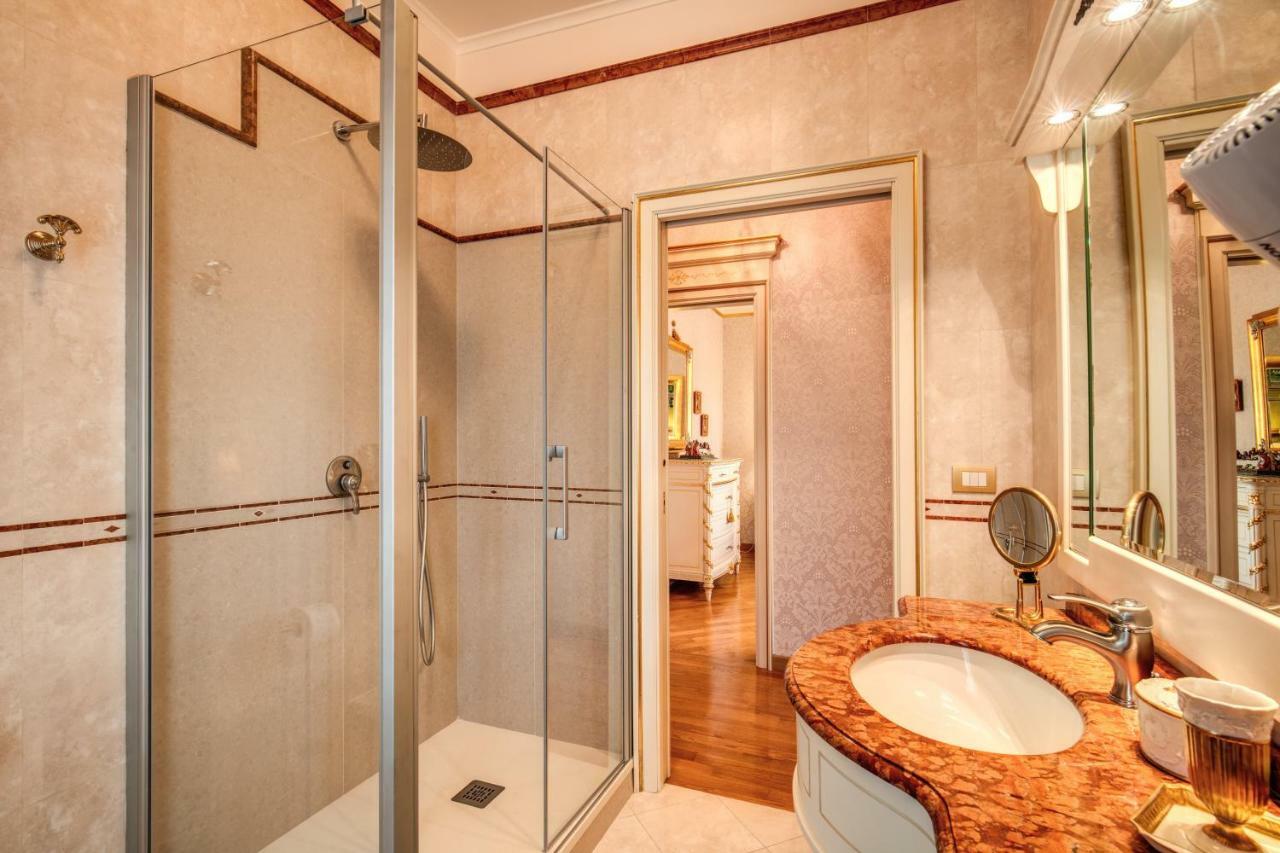 Domus Vittoria - The Luxury Quintessence Apartment Sorrento Bagian luar foto