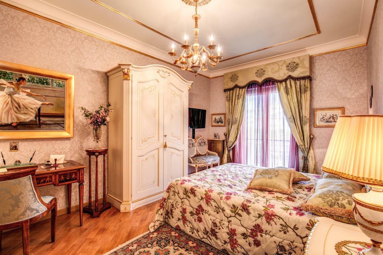 Domus Vittoria - The Luxury Quintessence Apartment Sorrento Bagian luar foto